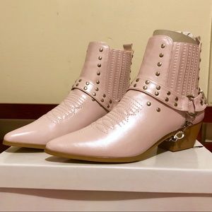 ✨💖Baby Pink Western Ankle Boots💖✨